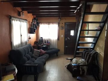 LATORRE PROP VENDE CHALET DE 3 AMB+DEPTO DE 2 AMB+GALPON DE 200 M2