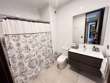 Departamento en venta de 3 dorm. en Lo Barnechea