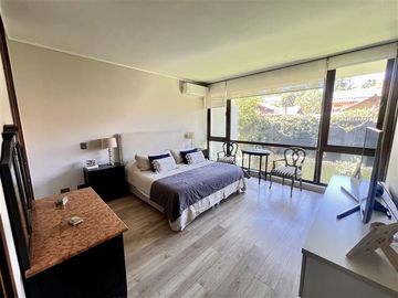 Departamento en venta de 3 dorm. en Lo Barnechea
