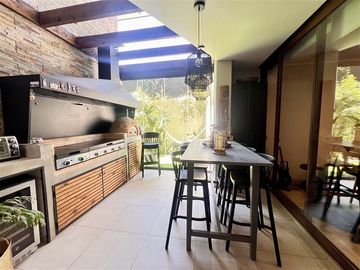 Departamento en venta de 3 dorm. en Lo Barnechea