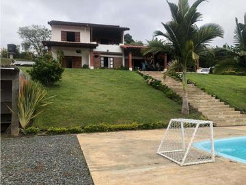 CASA CAMPESTRE EN EL CARMEN - DAGUA VALLE DEL CAUCA