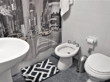 EXCELENTE DEPARTAMENTO DE 3 AMBIENTES PISO ALTO AL FRENTE