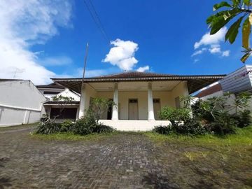 Jual Rumah Klasik di Pusat Kota Magelang