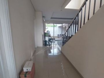 CLUSTER PURI AYU SUVARNA SUTERA SUDAH RENOVASI LUAS 450