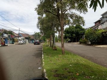 2 Lantai Second Dalam Komplek Bukit Rivaria Sawangan Depok