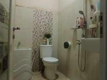2 Lantai Second Dalam Komplek Bukit Rivaria Sawangan Depok