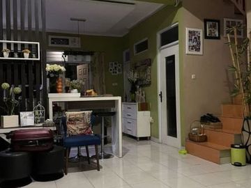 2 Lantai Second Dalam Komplek Bukit Rivaria Sawangan Depok
