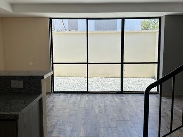 casa en venta en parque natura. Cod V7470481