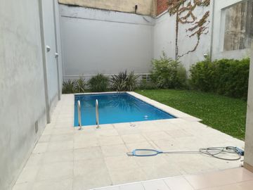 Excelente monoambiente en L en Parque Chacabuco