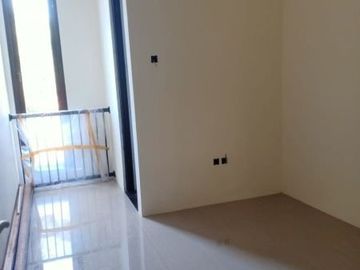 Di jual rumah baru di alam hijau-citraland, surabaya