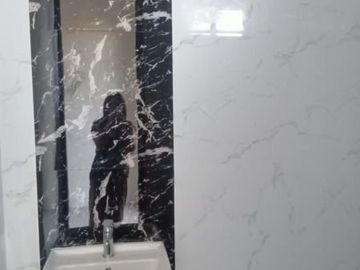 Di jual rumah baru di alam hijau-citraland, surabaya