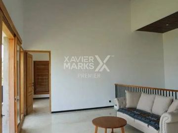 Rumah 2 Lantai + Kolam Renang Luas 300 Di Araya Golf Malang