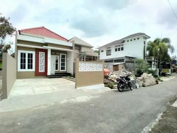 Rumah Baru Siap Huni timur gentan jakal km 10