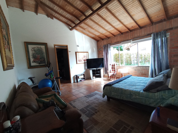 casa en arriendo/venta en lagos del retiro. Cod A400495