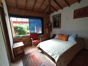 casa en arriendo/venta en lagos del retiro. Cod A400495