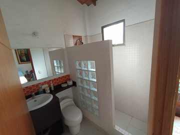 casa en arriendo/venta en lagos del retiro. Cod A400495