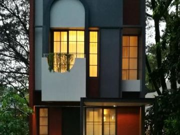 Rumah Full Furnish di Belakang Aeon Mall Harga Murah BSD CIty FREJA