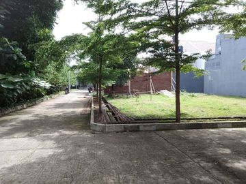 Rumah 2 lantai siap huni kodya bandung dekat SOR arcamanik