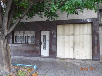 Casa para 2 Familias en venta en Lanus Oeste
