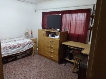 Casa para 2 Familias en venta en Lanus Oeste