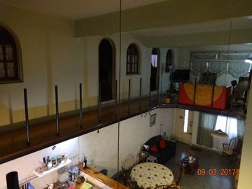 Casa para 2 Familias en venta en Lanus Oeste