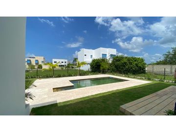 CASA EN VENTA EXCLUSIVA EN ZONA NORTE, CARTAGENA