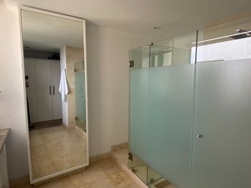BOSQUES DE LAS LOMAS DEPTO EN VENTA