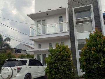 Cluster cantik mewah 1 Unit Terakhir di Ciwastra buahbatu Bandung