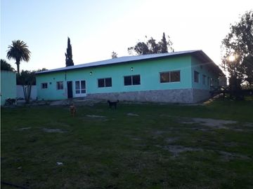 CASA QUINTA 5 HA PILETAS NATAC.GRAN SALON Y VIVIENDA APTAS TODO DESTINOS