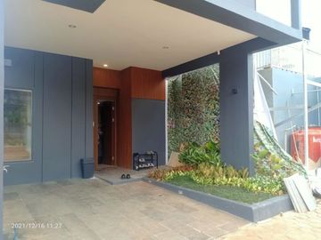 Rumah mewah di lingkungan wah harga murah di Kebayoran lama Jakarta Selatan.