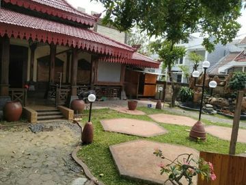 Rumah Usaha Murah di Jemursari Cocok Untuk Resto Kekinian