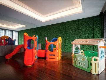 Dijual LUXURY Apartemen Regent Residences Mangkuluhur City 2 BR (Size 168 Sqm) 57 JUTA/SQM + PPN – CONTACT: 08777889----