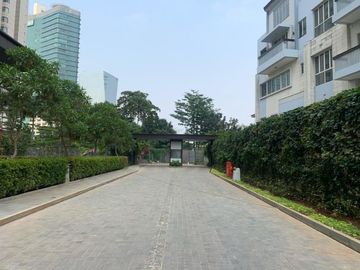 Dijual LUXURY Apartemen Regent Residences Mangkuluhur City 2 BR (Size 168 Sqm) 57 JUTA/SQM + PPN – CONTACT: 08777889----