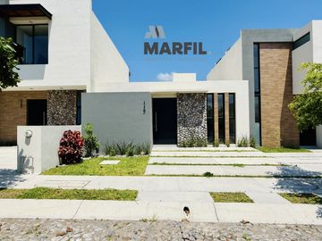 Casa 1 Planta 2 Recámaras Zona Norte Residencial Colima ZENTRALIA Coto