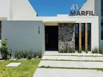 Casa 1 Planta 2 Recámaras Zona Norte Residencial Colima ZENTRALIA Coto