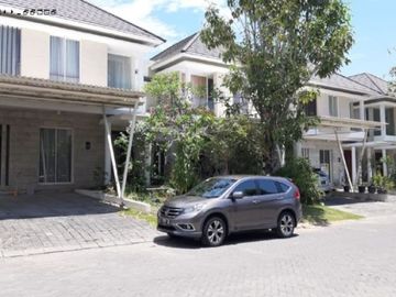 Rumah di Greenhill Citraland, Hadap Utara
