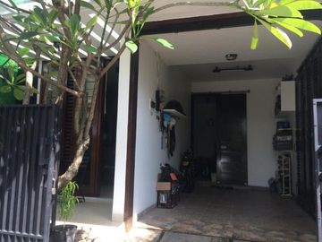 Rumah di Perumahan Japos Ciledug, Tangerang