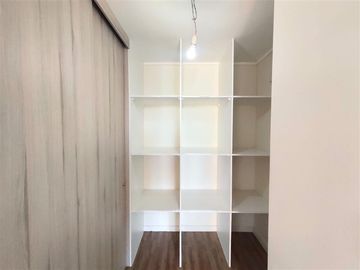Departamento en venta de 1 dorm a pasos de metro