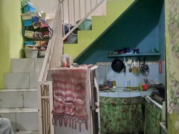 rumah second dijual cepat lokasi strategis (cash) SHM