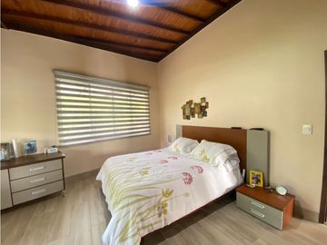 VENTA DE CASA CAMPESTRE VIA ARMENIA  LA TEBAIDA