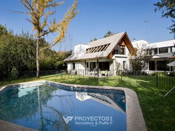 Casa en venta de 7 dorm. en Las Condes