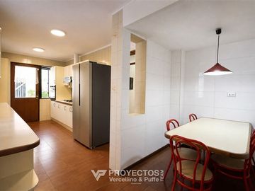Casa en venta de 7 dorm. en Las Condes
