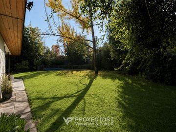 Casa en venta de 7 dorm. en Las Condes