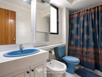 Casa en venta de 7 dorm. en Las Condes