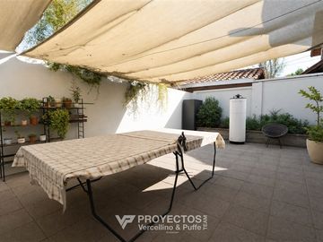 Casa en venta de 7 dorm. en Las Condes