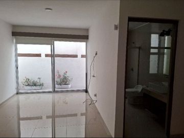 VENTA DE CASA EN MONTERRA