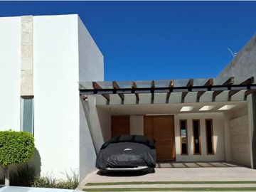 VENTA DE CASA EN MONTERRA