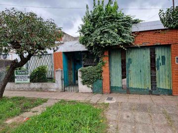 Casa para 2 Familias en venta en Villa Tesei