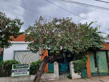 Casa para 2 Familias en venta en Villa Tesei