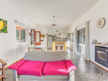 Venta Casa  4 Ambientes Pileta Quincho y Canchita